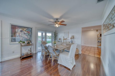 Снять в аренду виллу или дом в Майами, Флорида 4 спальни, 186.73м2, № 2005465 - фото 8