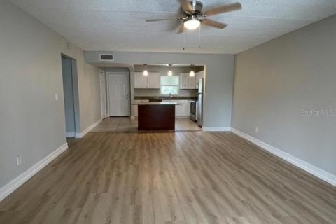 Appartement à louer à Tampa, Floride: 3 chambres, 115.2 m2 № 2151107 - photo 5