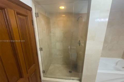 Condominio en alquiler en Miami Beach, Florida, 1 dormitorio, 75.07 m2 № 1703258 - foto 11