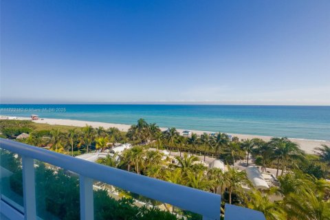 Condominio en alquiler en Miami Beach, Florida, 1 dormitorio, 75.07 m2 № 1703258 - foto 26