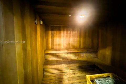 Condominio en alquiler en Miami Beach, Florida, 1 dormitorio, 75.07 m2 № 1703258 - foto 19