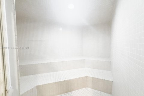 Condominio en alquiler en Miami Beach, Florida, 1 dormitorio, 75.07 m2 № 1703258 - foto 18