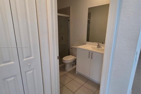Townhouse in Coral Springs, Florida 3 bedrooms, 172.15 sq.m. № 1881540 - photo 8