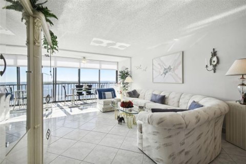 Condo in Port Richey, Florida, 2 bedrooms  № 1553991 - photo 20