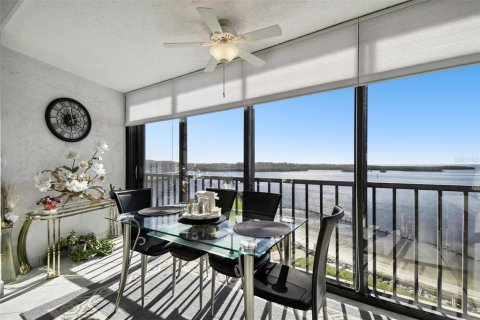 Condo in Port Richey, Florida, 2 bedrooms  № 1553991 - photo 24