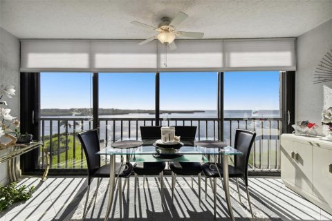 Condo in Port Richey, Florida, 2 bedrooms  № 1553991 - photo 22