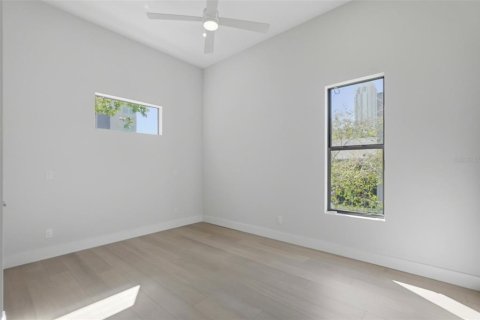 Casa en venta en Saint Petersburg, Florida, 3 dormitorios, 358.7 m2 № 2126825 - foto 30