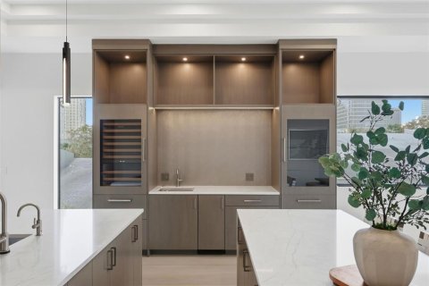 Casa en venta en Saint Petersburg, Florida, 3 dormitorios, 358.7 m2 № 2126825 - foto 8