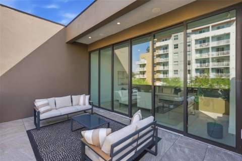 Casa en venta en Saint Petersburg, Florida, 3 dormitorios, 358.7 m2 № 2126825 - foto 19
