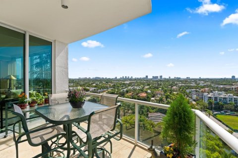 Condominio en venta en Fort Lauderdale, Florida, 3 dormitorios, 382.76 m2 № 2261066 - foto 3