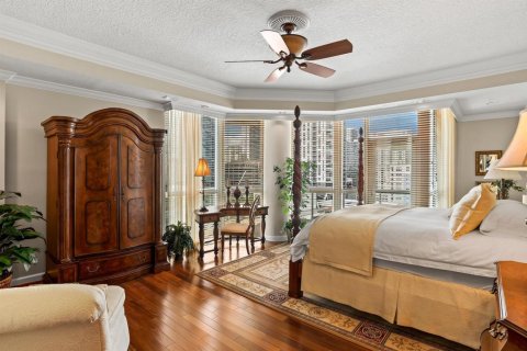 Condominio en venta en Fort Lauderdale, Florida, 3 dormitorios, 382.76 m2 № 2261066 - foto 8
