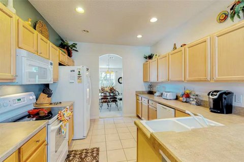 Снять в аренду виллу или дом в Дэвенпорт, Флорида 1 комната, 283.82м2, № 1915886 - фото 6