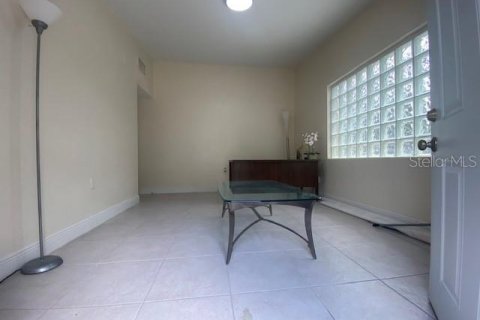 Commercial property in Orlando, Florida 214.05 sq.m. № 1626001 - photo 23