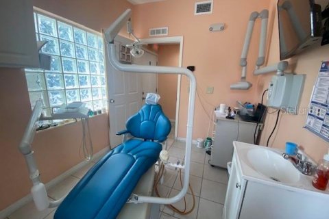 Commercial property in Orlando, Florida 214.05 sq.m. № 1626001 - photo 16