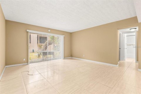 Copropriété à vendre à Tampa, Floride: 1 chambre, 72.74 m2 № 2111017 - photo 12