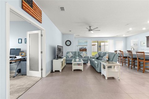 Casa en venta en Ocala, Florida, 3 dormitorios, 172.52 m2 № 1917579 - foto 3