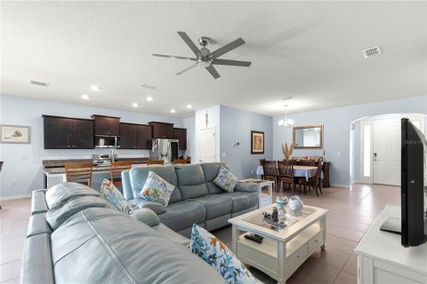 Casa en venta en Ocala, Florida, 3 dormitorios, 172.52 m2 № 1917579 - foto 9