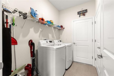 Casa en venta en Ocala, Florida, 3 dormitorios, 172.52 m2 № 1917579 - foto 29
