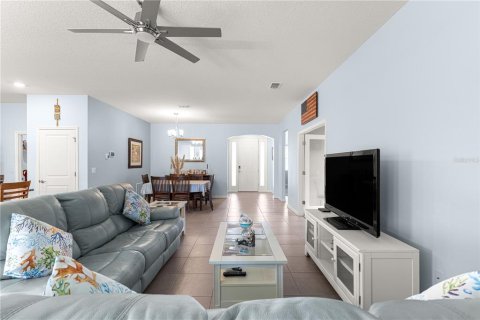 Casa en venta en Ocala, Florida, 3 dormitorios, 172.52 m2 № 1917579 - foto 10