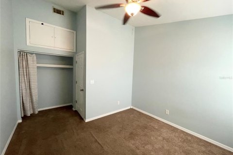 Townhouse in Tampa, Florida 2 bedrooms, 96.99 sq.m. № 1905141 - photo 13