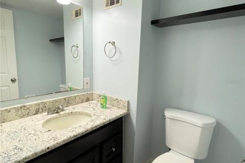 Townhouse in Tampa, Florida 2 bedrooms, 96.99 sq.m. № 1905141 - photo 11
