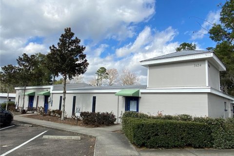 Immobilier commercial à louer à Gainesville, Floride: 130.06 m2 № 2418390 - photo 2