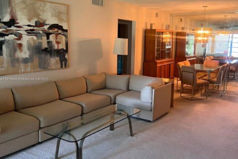 Copropriété à vendre à Coconut Creek, Floride: 2 chambres, 107.4 m2 № 1967573 - photo 11