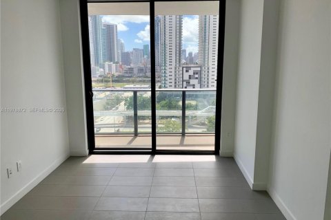 Купить кондоминиум в Майами, Флорида 2 спальни, 81.94м2, № 2051779 - фото 5