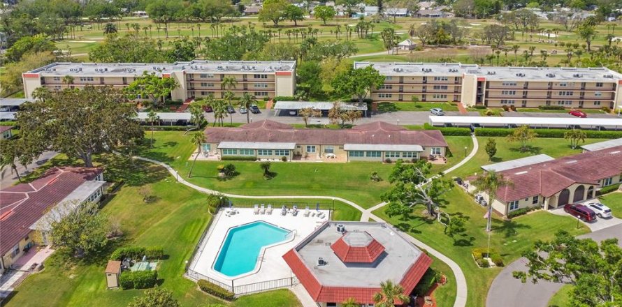 Condominio en Largo, Florida, 2 dormitorios № 1597340
