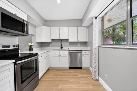 Condo in Davie, Florida, 2 bedrooms  № 2056142 - photo 4