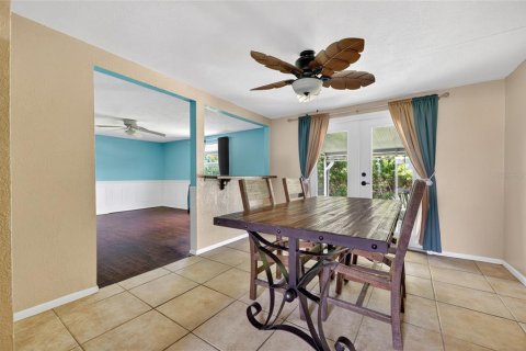Villa ou maison à vendre à Punta Gorda, Floride: 3 chambres, 115.85 m2 № 2150940 - photo 10