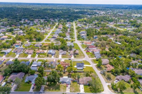 Casa en venta en Spring Hill, Florida, 4 dormitorios, 193.98 m2 № 1801318 - foto 28