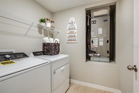 Villa ou maison à vendre à Haines City, Floride: 4 chambres, 171.87 m2 № 1821004 - photo 18