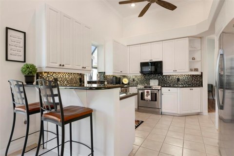 House in Englewood, Florida 3 bedrooms, 210.42 sq.m. № 2284263 - photo 20