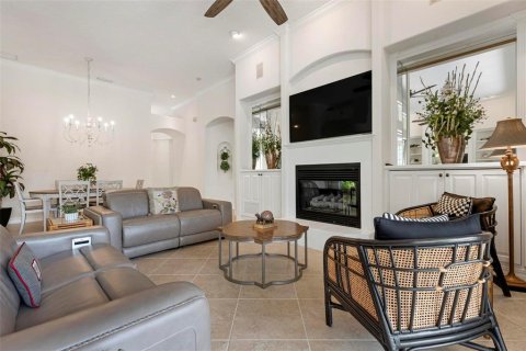 House in Englewood, Florida 3 bedrooms, 210.42 sq.m. № 2284263 - photo 17