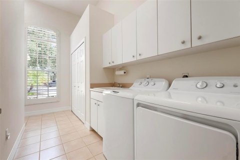 House in Englewood, Florida 3 bedrooms, 210.42 sq.m. № 2284263 - photo 28