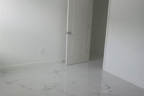 Appartement à louer à Kissimmee, Floride: 3 chambres, 162.58 m2 № 1768054 - photo 13