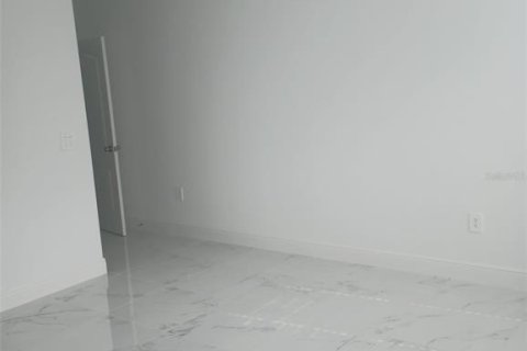 Appartement à louer à Kissimmee, Floride: 3 chambres, 162.58 m2 № 1768054 - photo 6