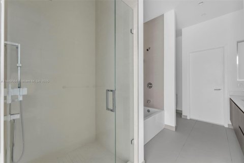 Copropriété à louer à Miami, Floride: 61.87 m2 № 1850755 - photo 11