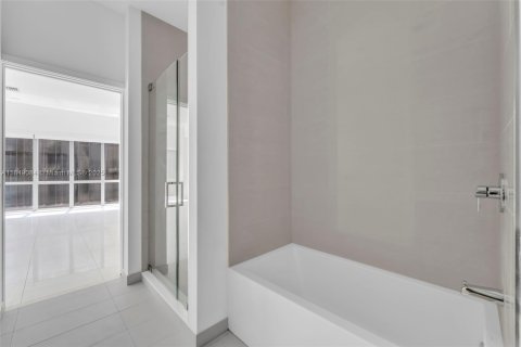 Copropriété à louer à Miami, Floride: 61.87 m2 № 1850755 - photo 12