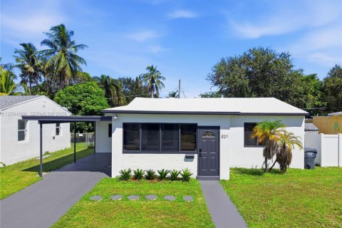 Villa ou maison à Hollywood, Floride 3 chambres № 2382074