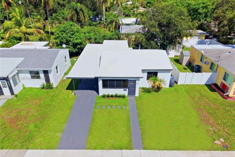 Villa ou maison à vendre à Hollywood, Floride: 3 chambres № 2382074 - photo 5