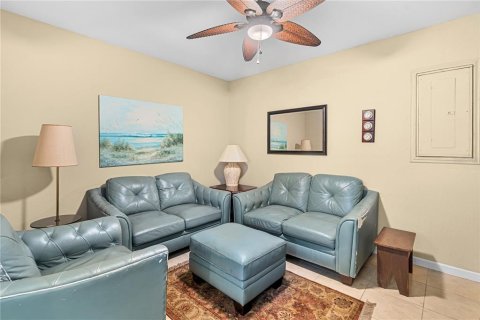 Casa en venta en Lake Panasoffkee, Florida, 2 dormitorios, 163.32 m2 № 1916126 - foto 11