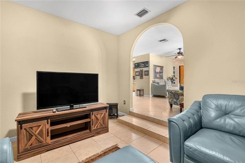 Casa en venta en Lake Panasoffkee, Florida, 2 dormitorios, 163.32 m2 № 1916126 - foto 6