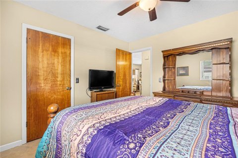 Casa en venta en Lake Panasoffkee, Florida, 2 dormitorios, 163.32 m2 № 1916126 - foto 18