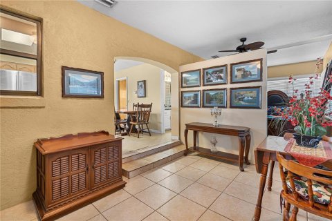 Casa en venta en Lake Panasoffkee, Florida, 2 dormitorios, 163.32 m2 № 1916126 - foto 23