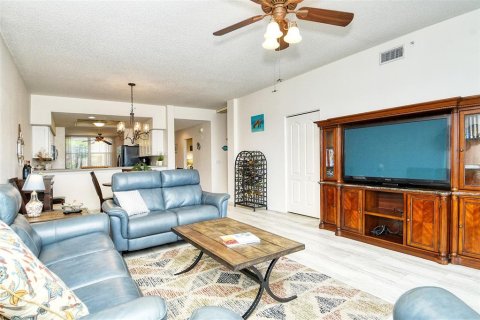 Condo in Sarasota, Florida, 2 bedrooms  № 2099472 - photo 14