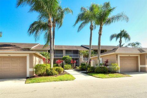 Condo in Sarasota, Florida, 2 bedrooms  № 2099472 - photo 2
