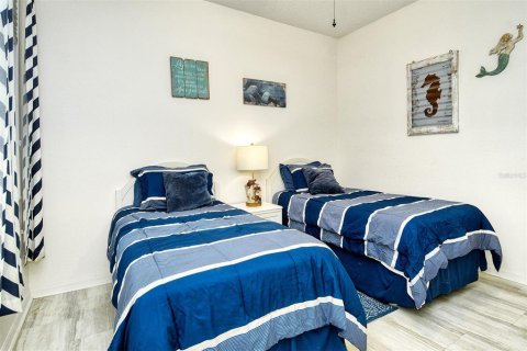Condo in Sarasota, Florida, 2 bedrooms  № 2099472 - photo 28