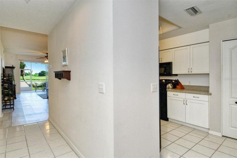 Condo in Sarasota, Florida, 2 bedrooms  № 2099472 - photo 8